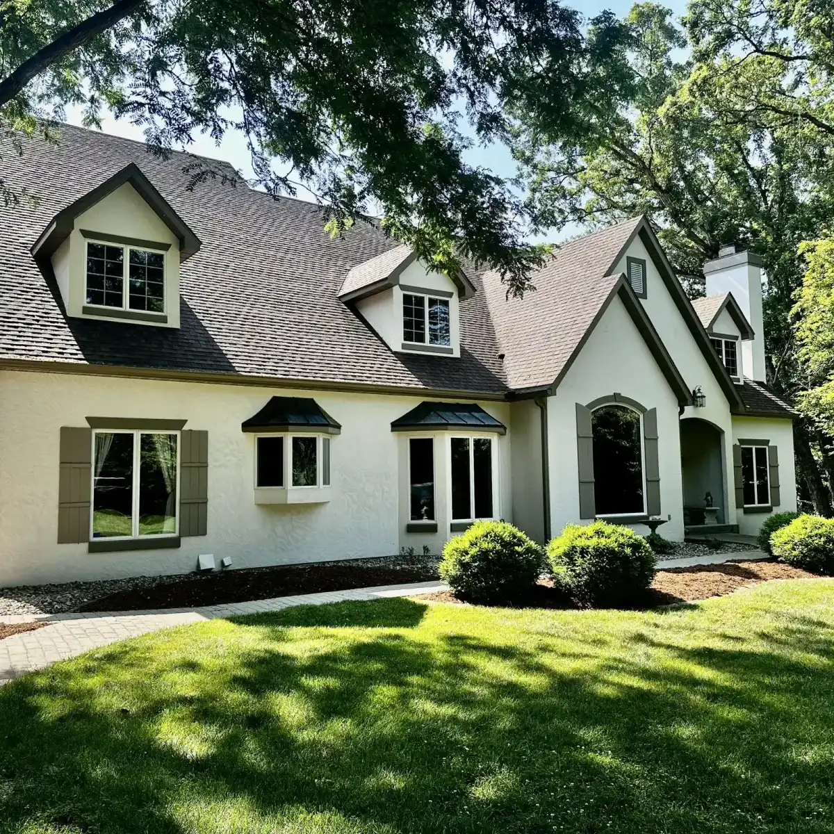 Exterior painting consultation with Clean Cut in Decatur IL