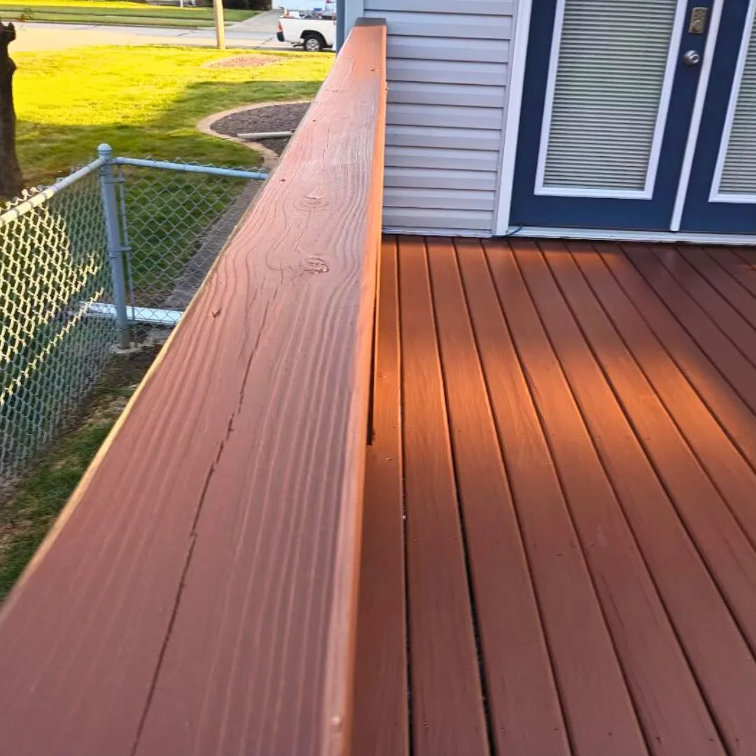 Quality deck staining in Central Illinois